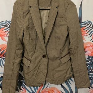 🔥5/$25 Neu Look Blazer Sz M (Fits like a small)